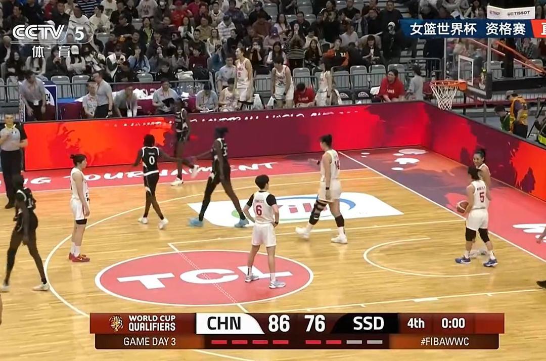 老将王思雨获得全队最高的17分，中国女篮86比76战胜南苏丹队